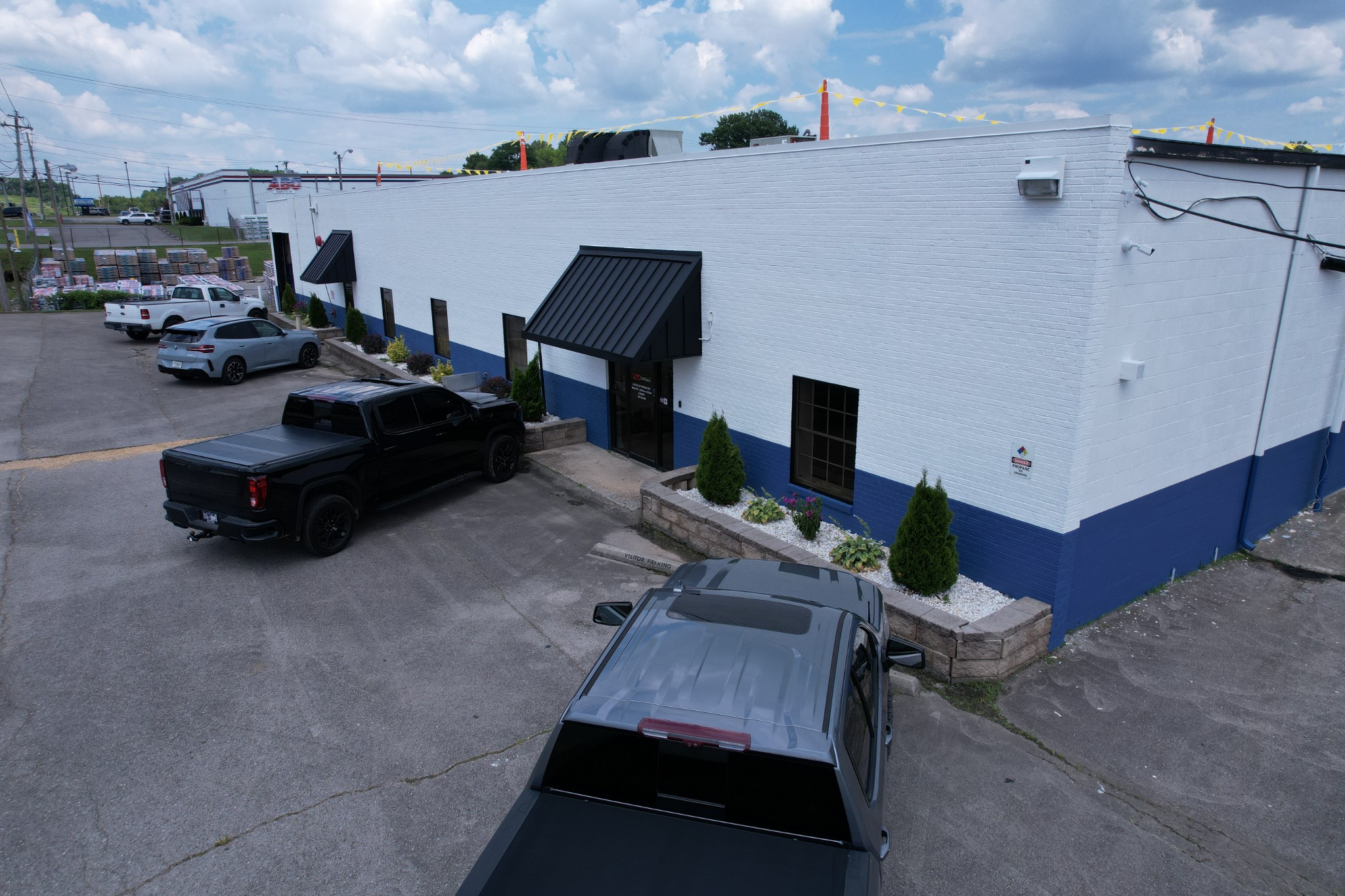 1512 Nashville Highway Columbia TN 38401