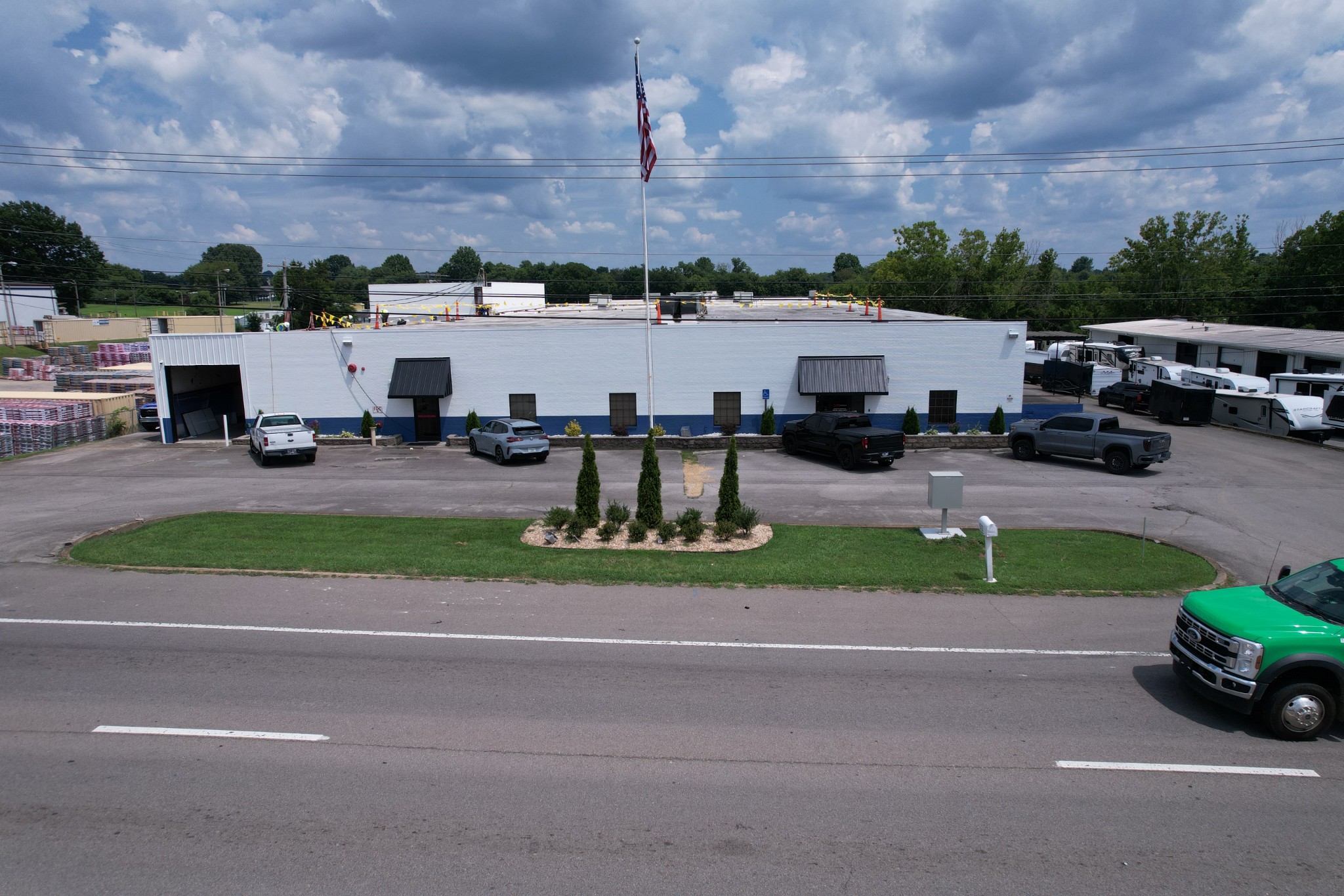 1512 Nashville Highway Columbia TN 38401