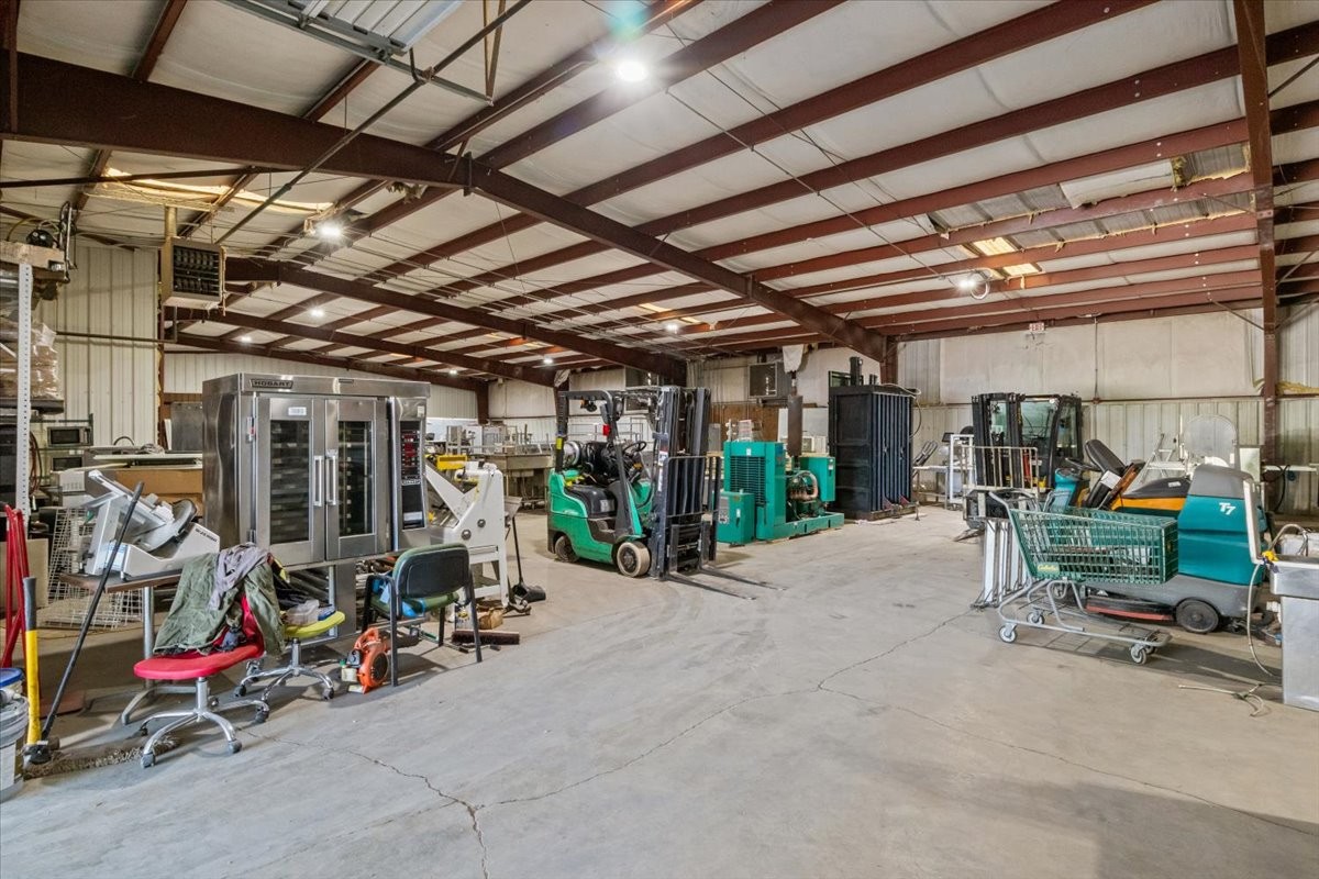 107 Young Road Waverly TN 37185