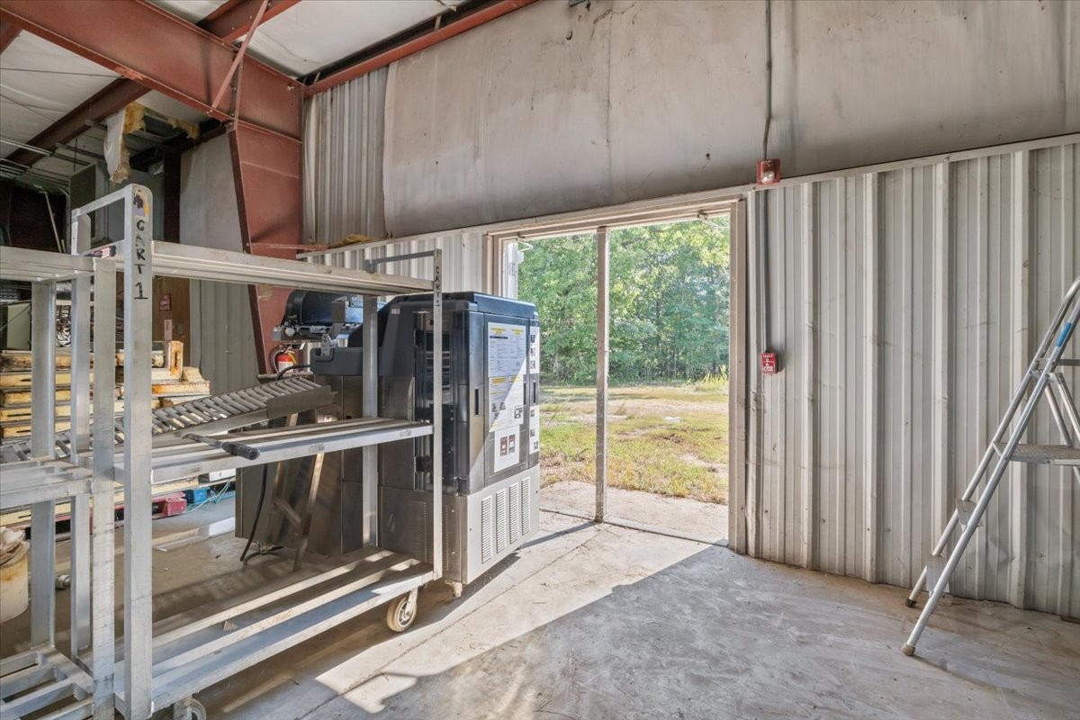 107 Young Road Waverly TN 37185