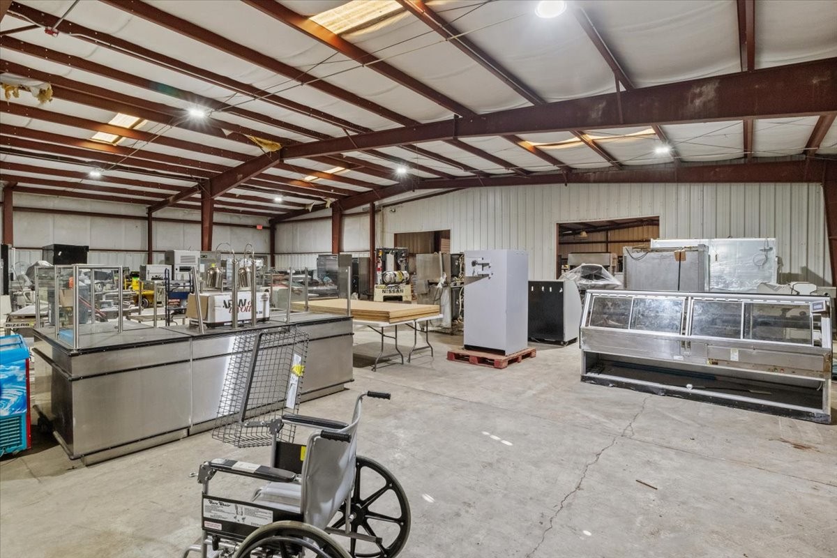 107 Young Road Waverly TN 37185