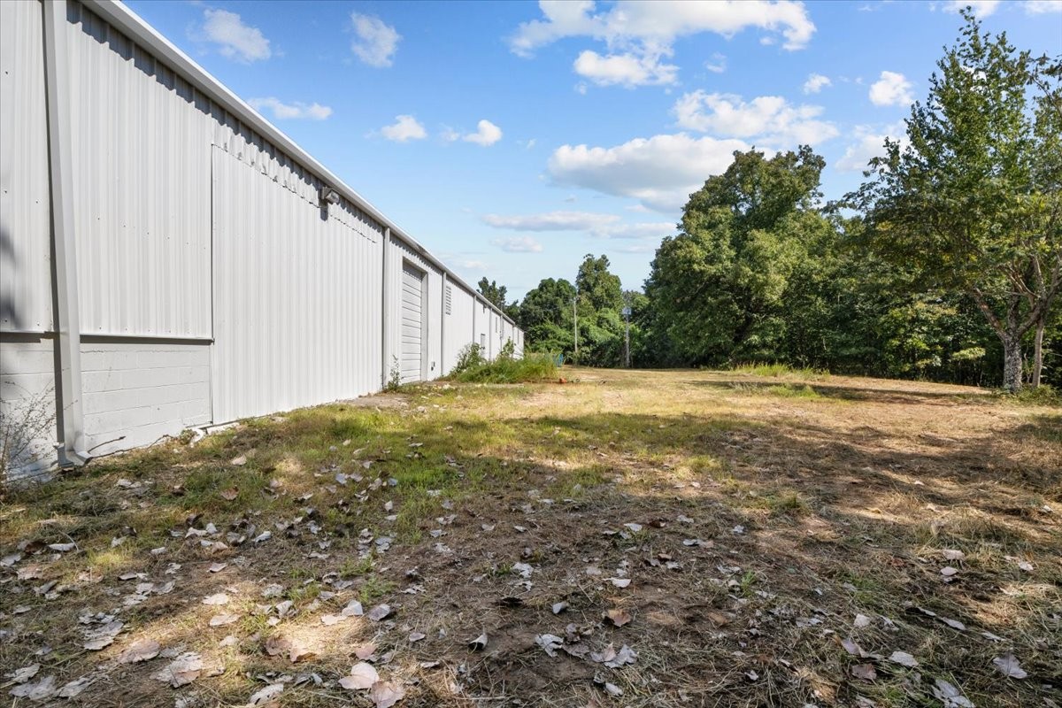 107 Young Road Waverly TN 37185