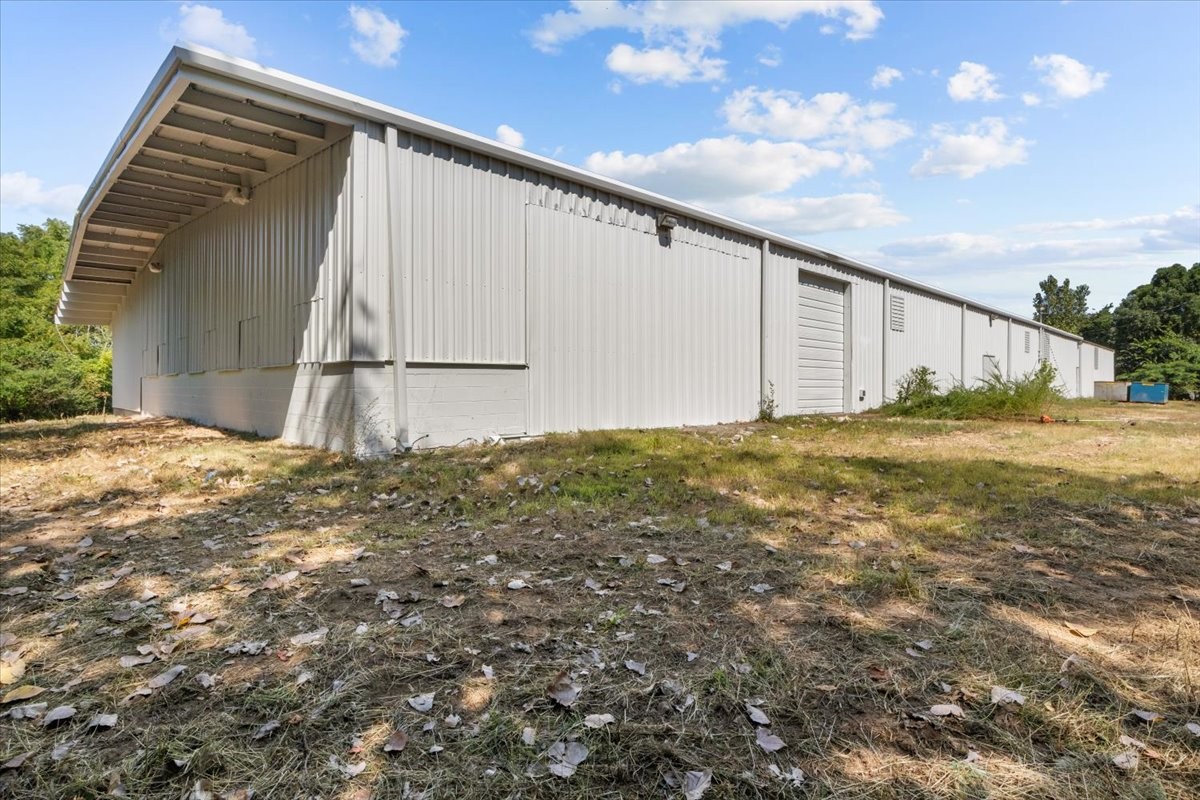 107 Young Road Waverly TN 37185