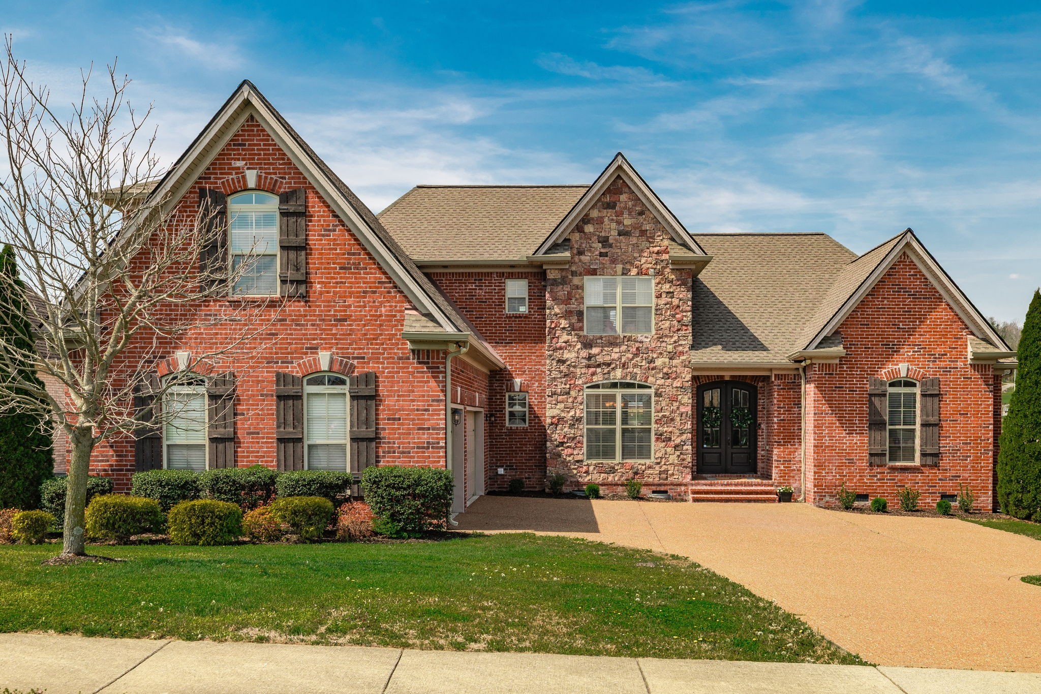 2140 Gorden Crossing Gallatin TN 37066