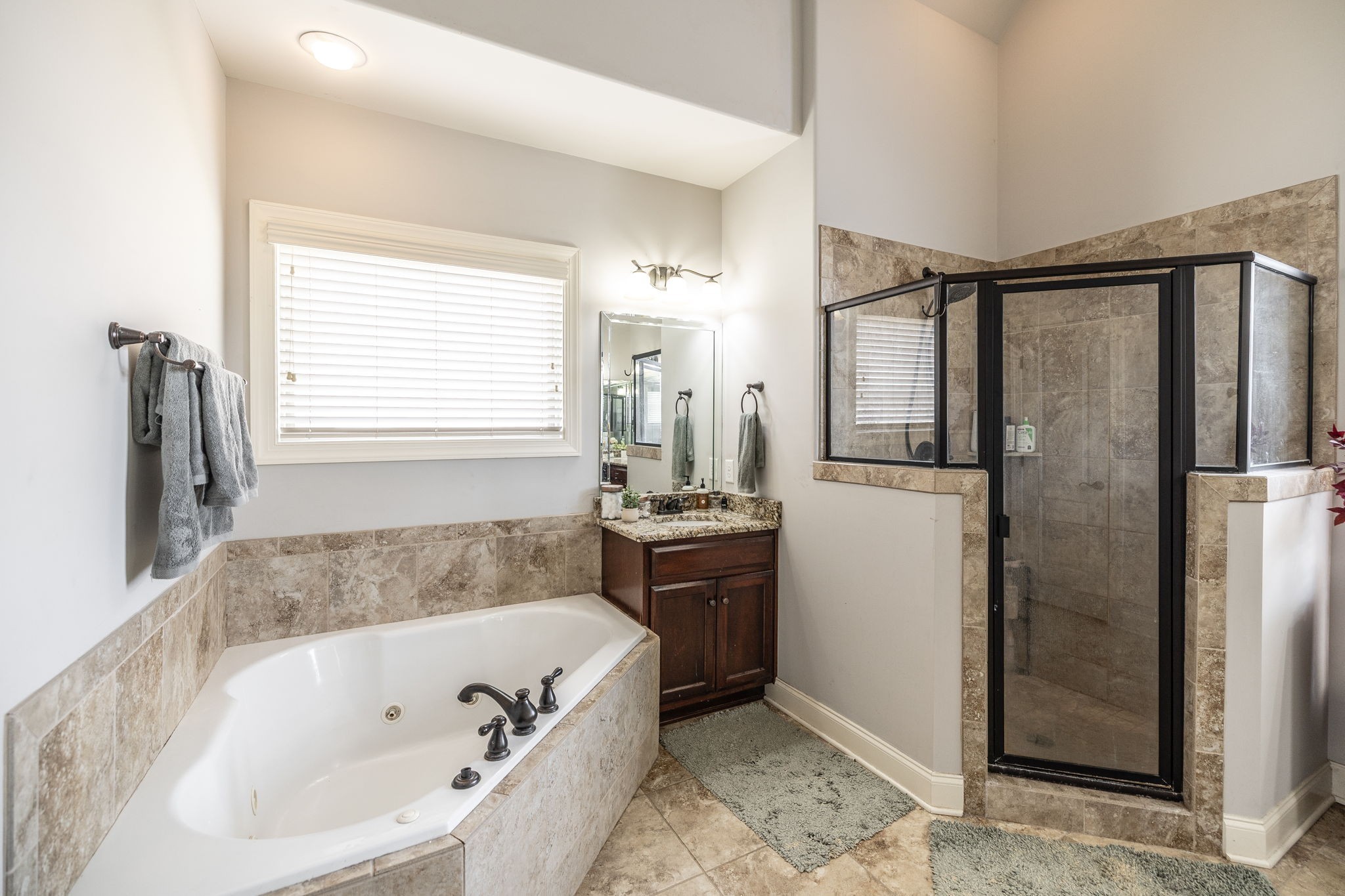 2140 Gorden Crossing Gallatin TN 37066