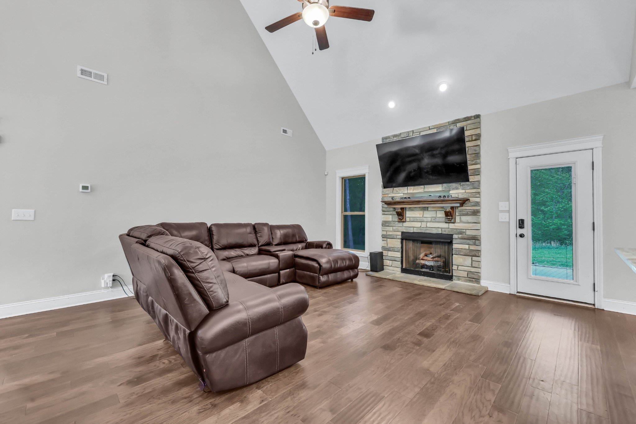 1689 Double R Boulevard Clarksville TN 37042