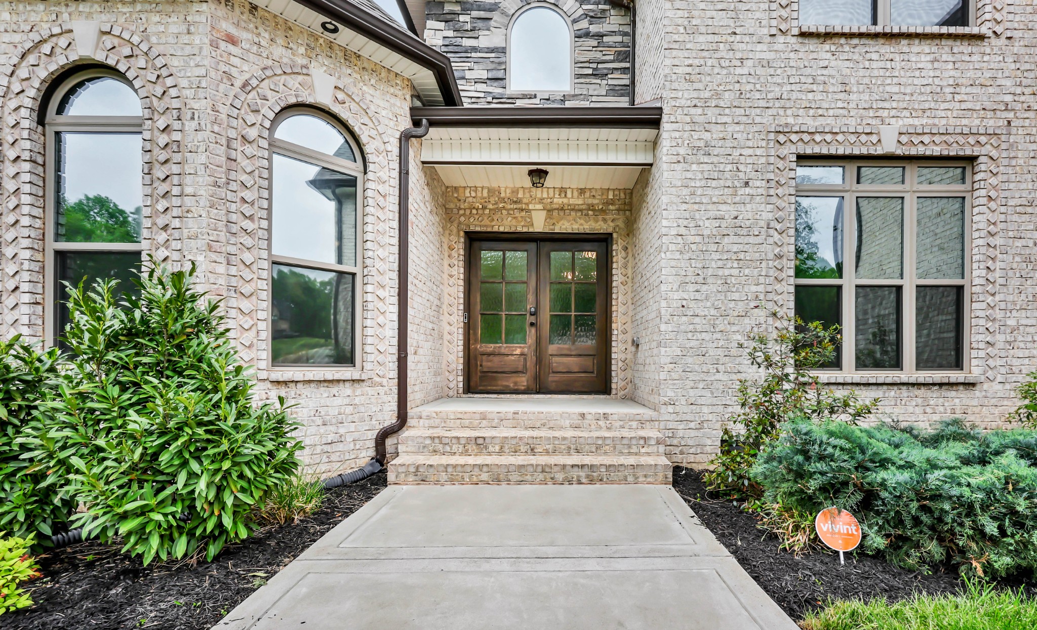 1689 Double R Boulevard Clarksville TN 37042