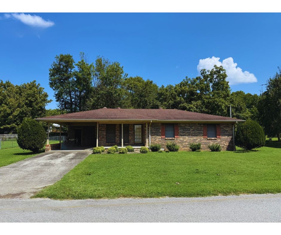 131 Washington Street Celina TN 38551