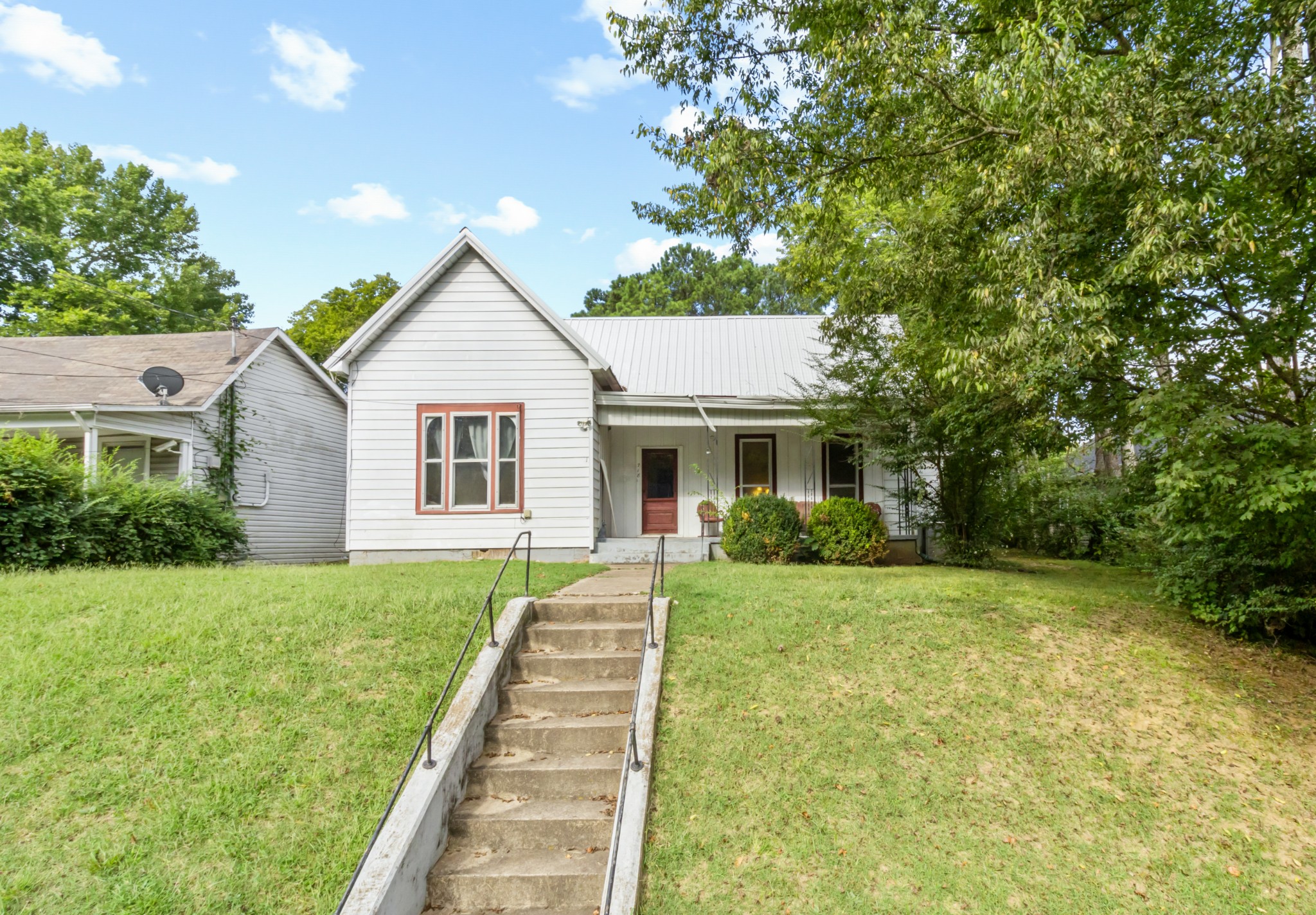 718 Gracey Avenue Clarksville TN 37040