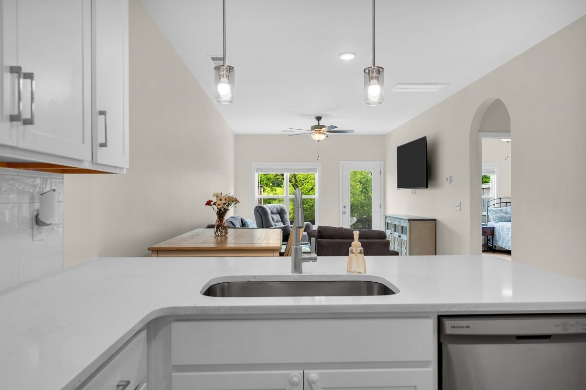 133 Dameron Pvt Drive Hendersonville TN 37075