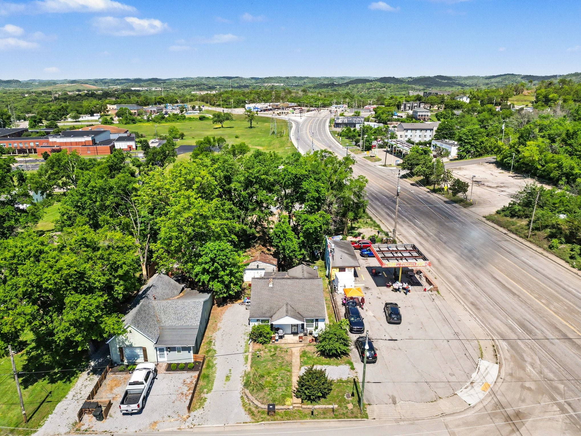 2013 Manchester Avenue Nashville TN 37218