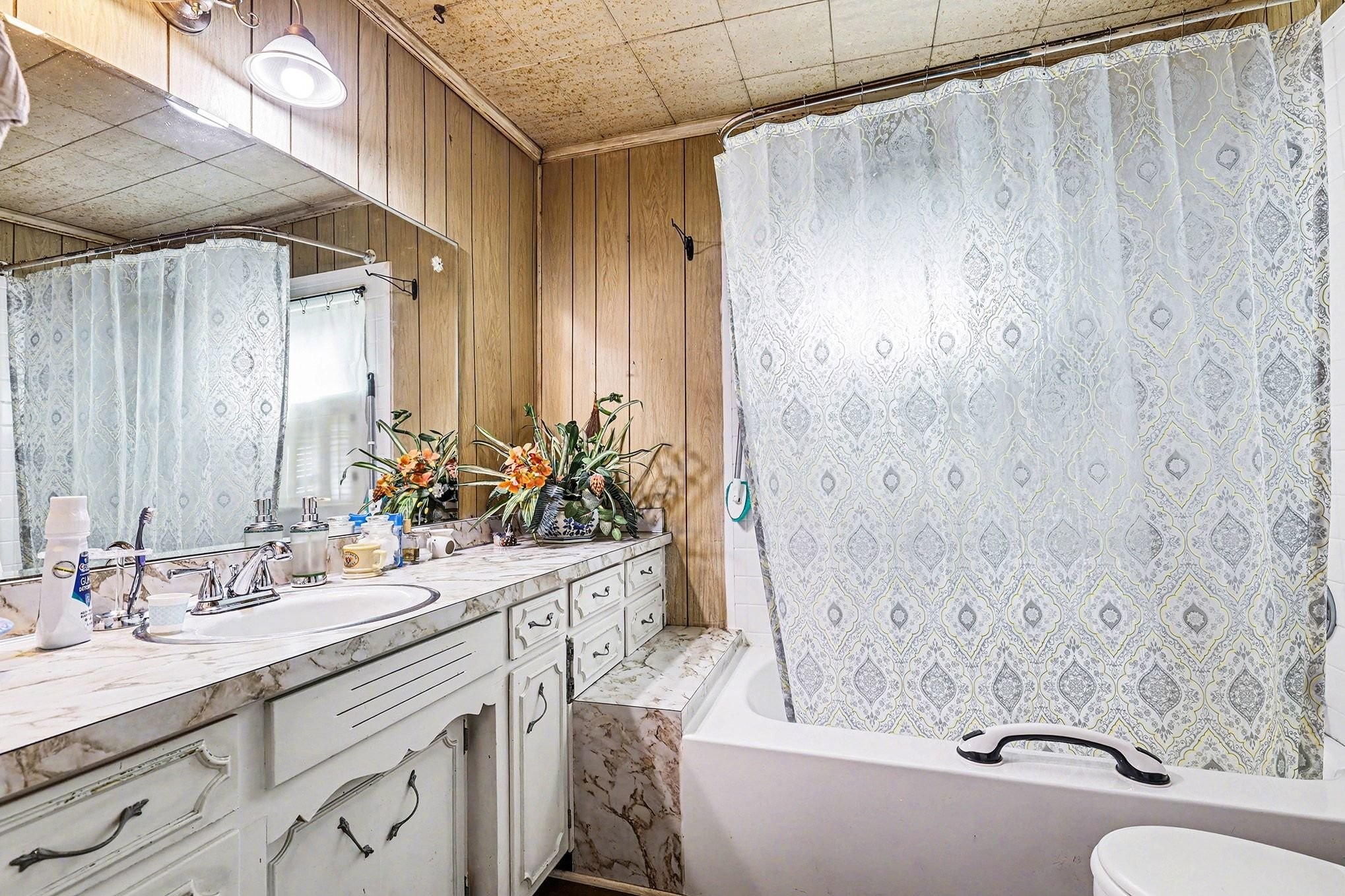 2013 Manchester Avenue Nashville TN 37218
