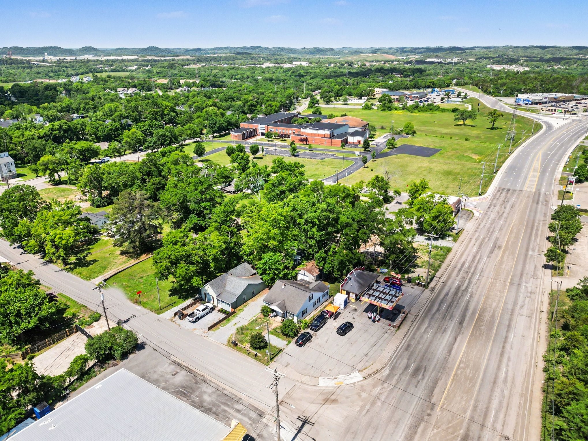 2013 Manchester Avenue Nashville TN 37218