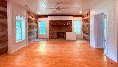 111 Buford Hughey Road Dellrose TN 38453