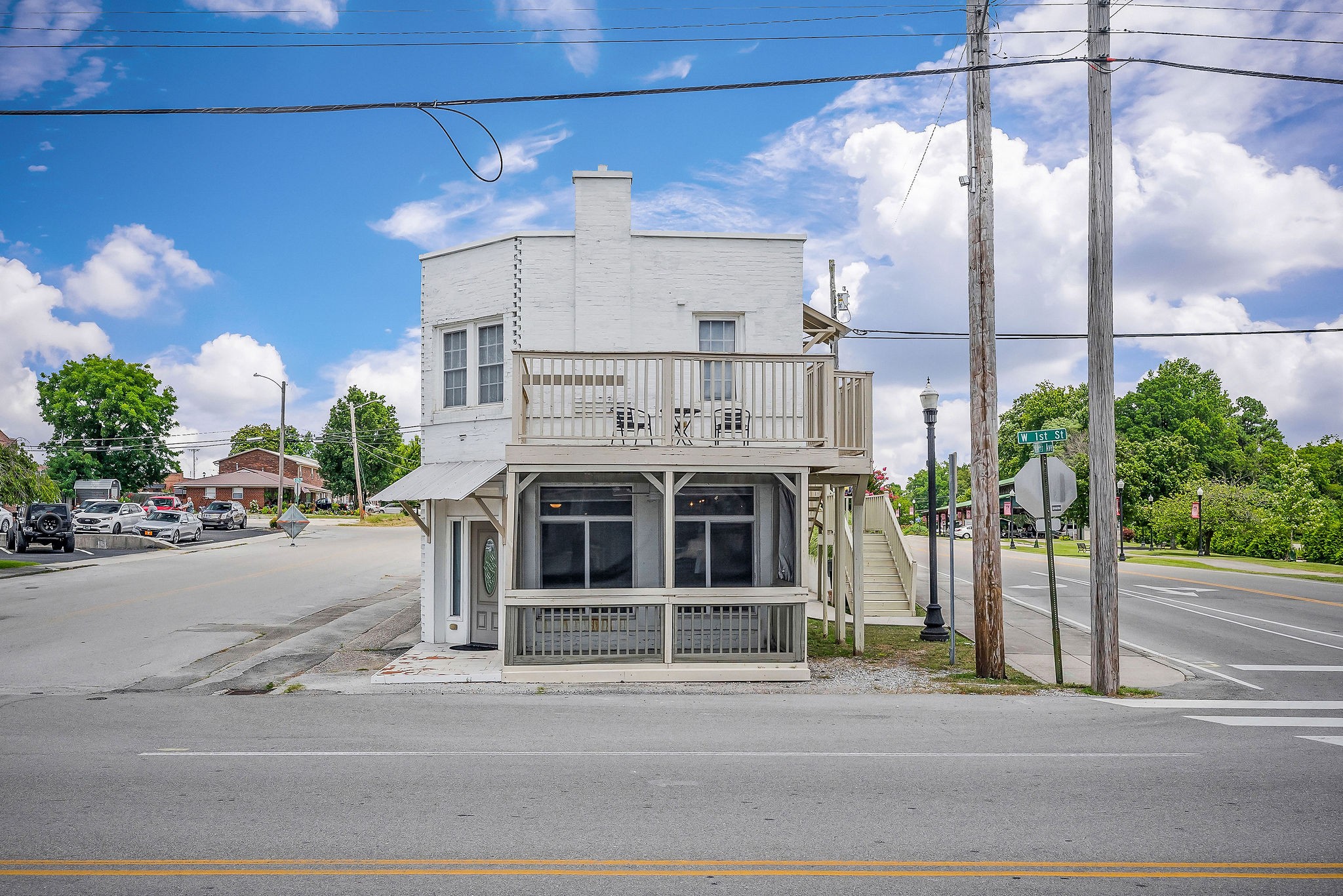 2 E 1st Street Cookeville TN 38501