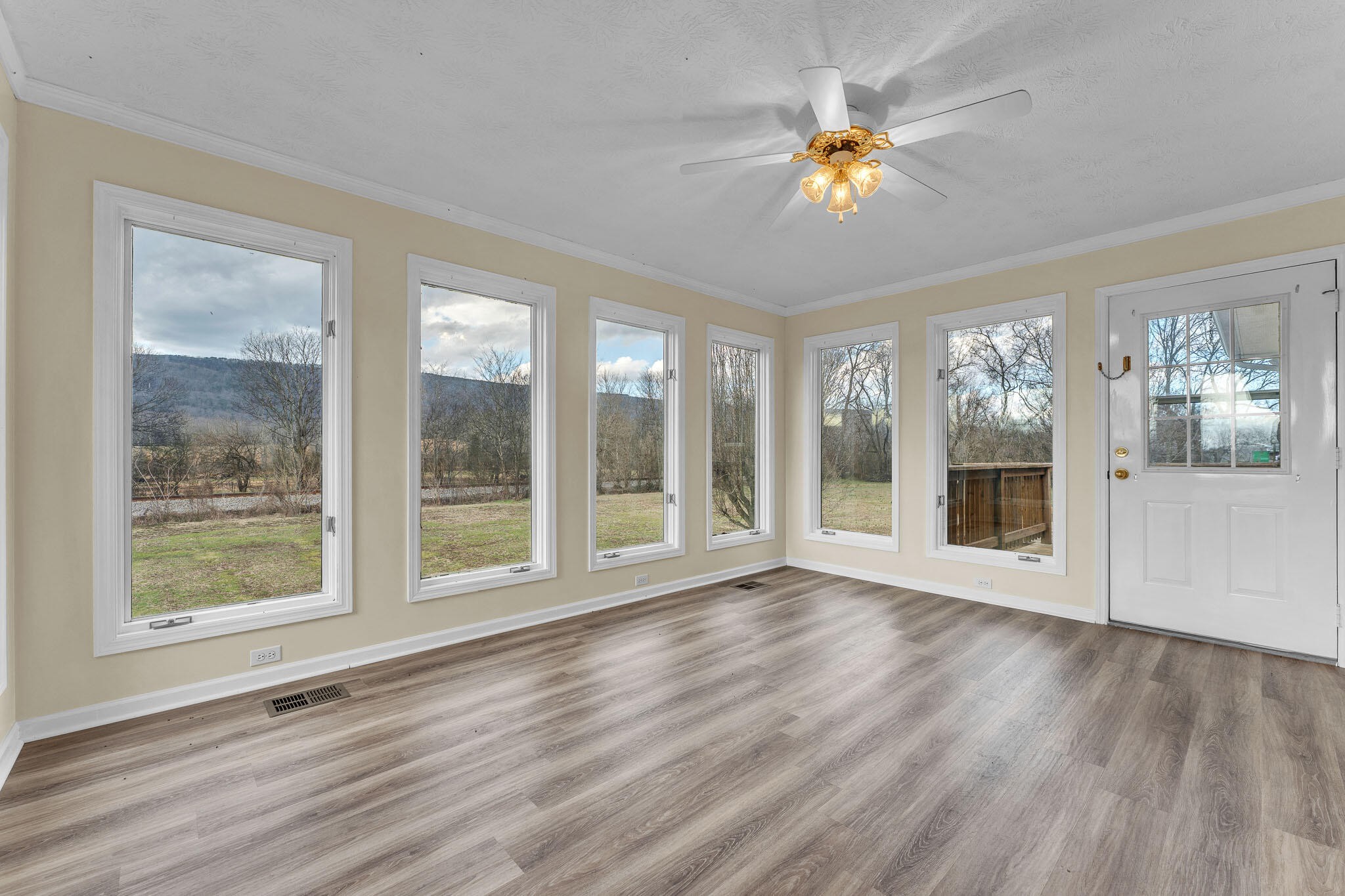 305 Medlin Pike Evensville TN 37332