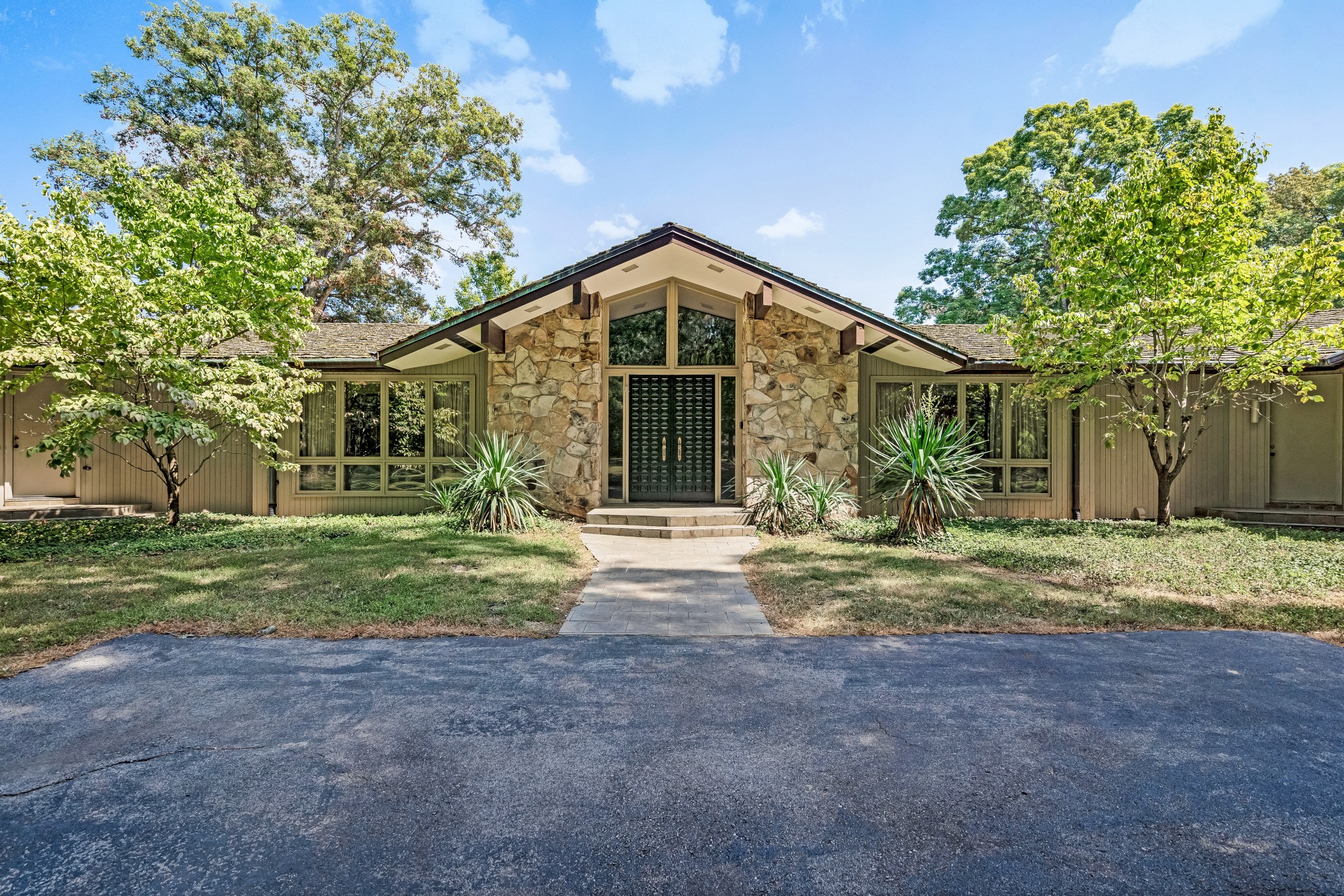 215 Hickory Lane Smithville TN 37166