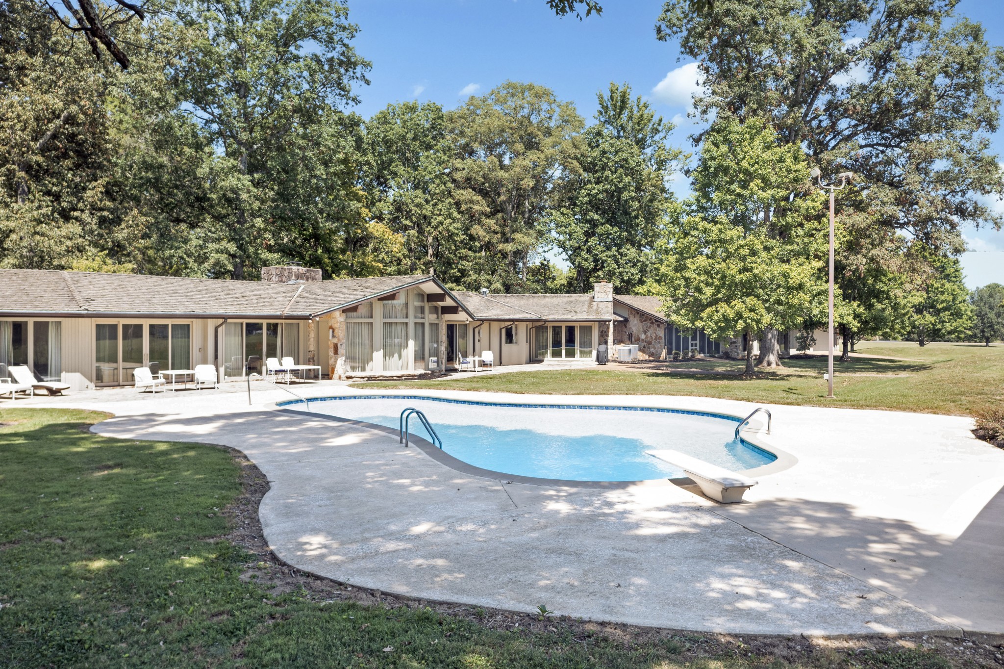 215 Hickory Lane Smithville TN 37166