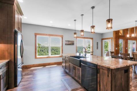 1055 Hunters Landing Lane Smithville TN 37166