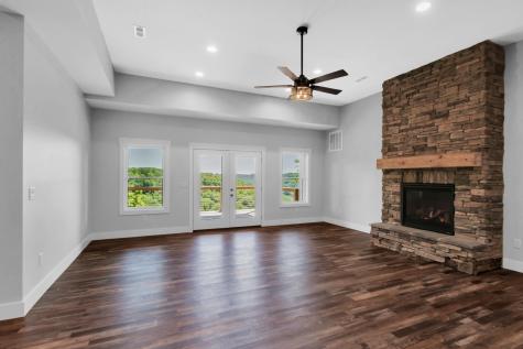 1055 Hunters Landing Lane Smithville TN 37166