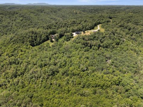 1055 Hunters Landing Lane Smithville TN 37166