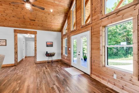 1055 Hunters Landing Lane Smithville TN 37166