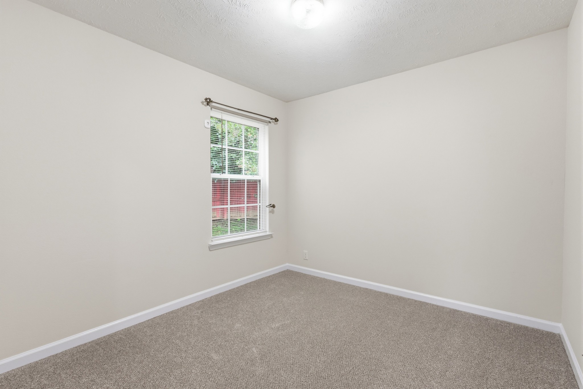 1541 James Gafford Drive La Vergne TN 37086
