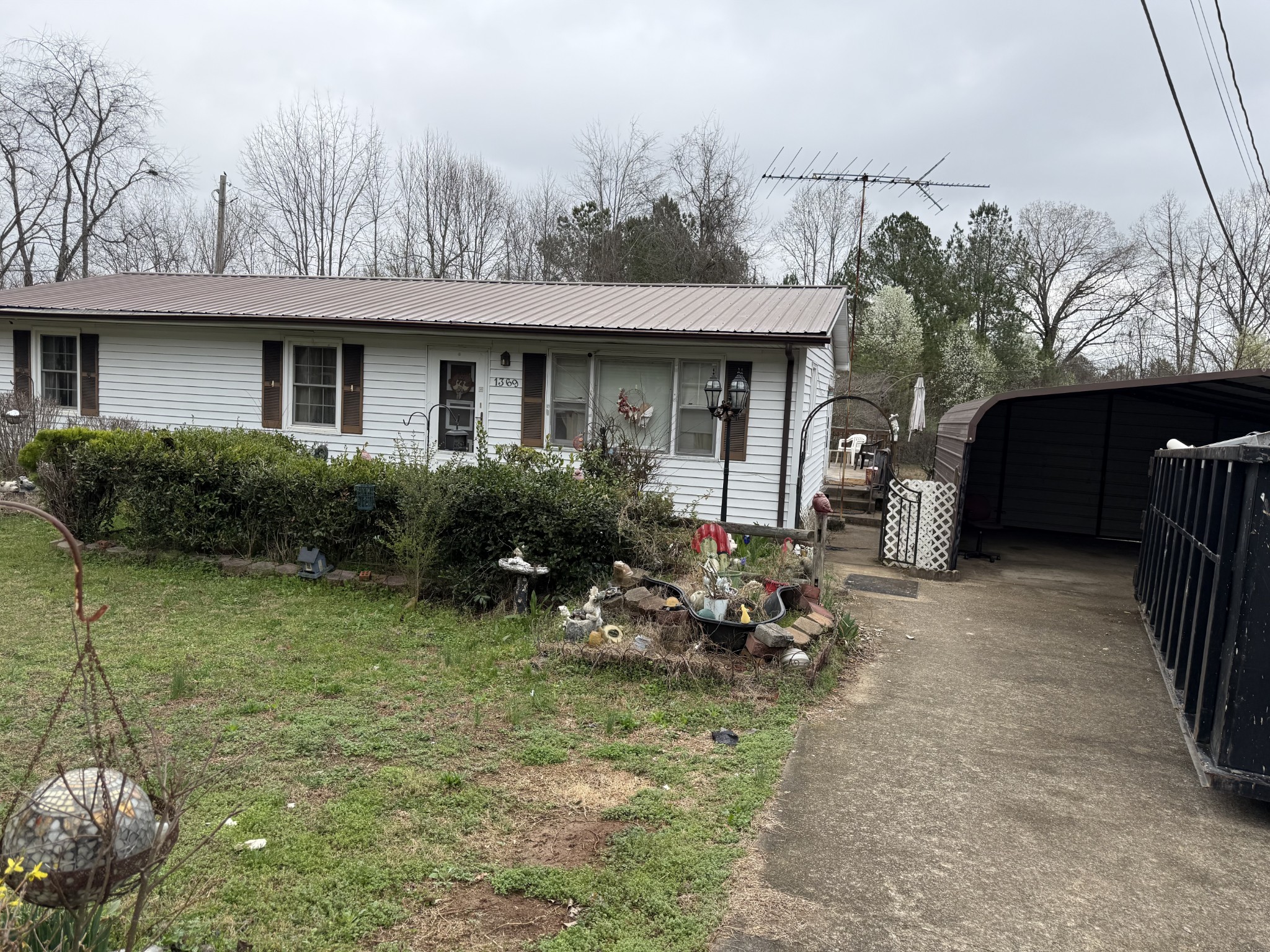 1369 Gip Manning Road Clarksville TN 37042