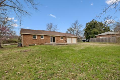 8040 Sawyer Brown Road Nashville TN 37221