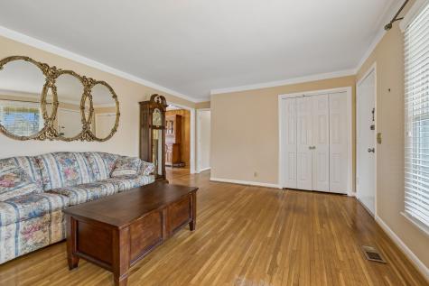 8040 Sawyer Brown Road Nashville TN 37221