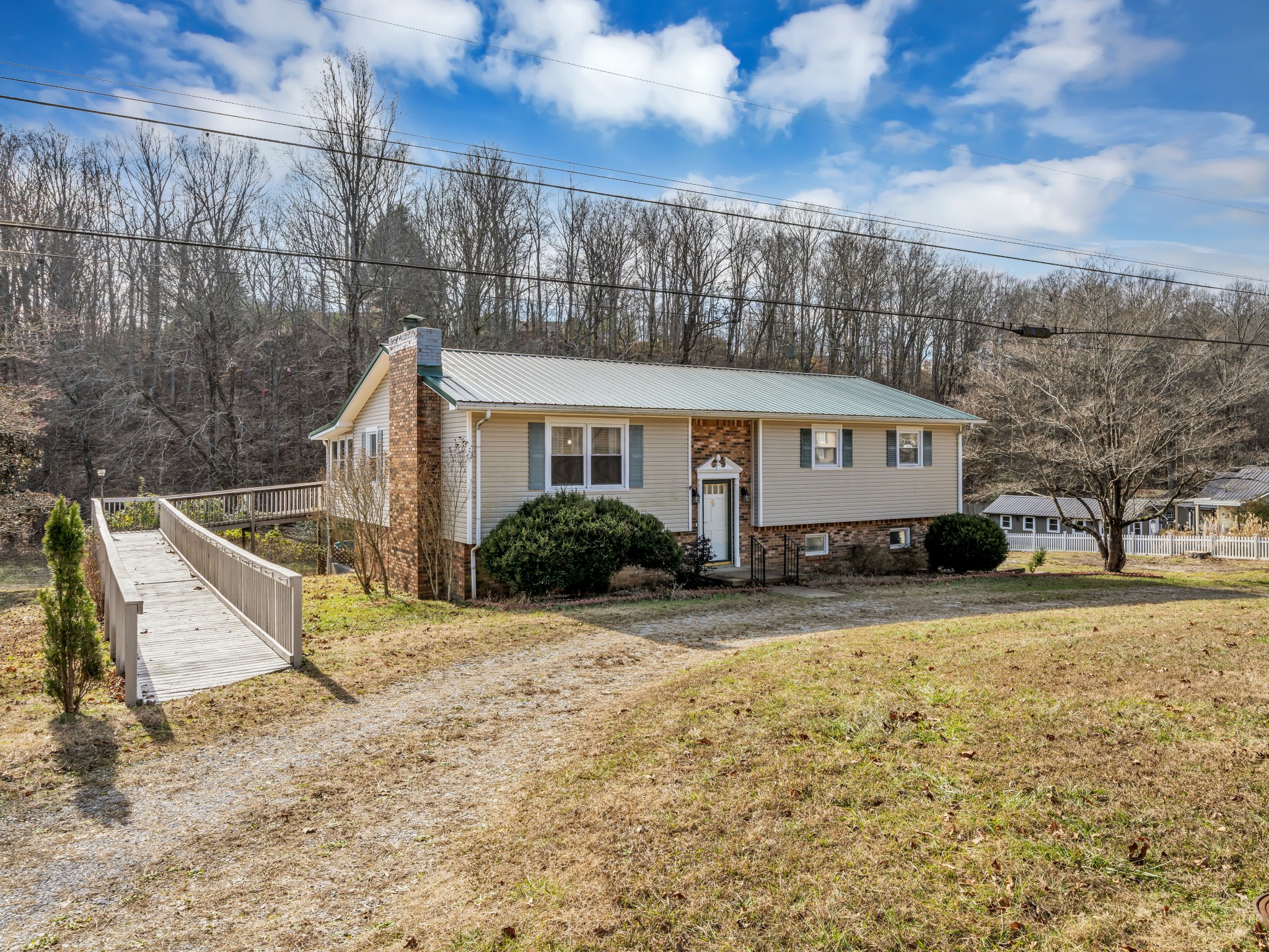 Waverly TN, 408 Rustling Oaks Drive