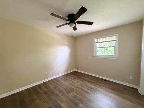 306 Cottage Drive Scottsville KY 42164