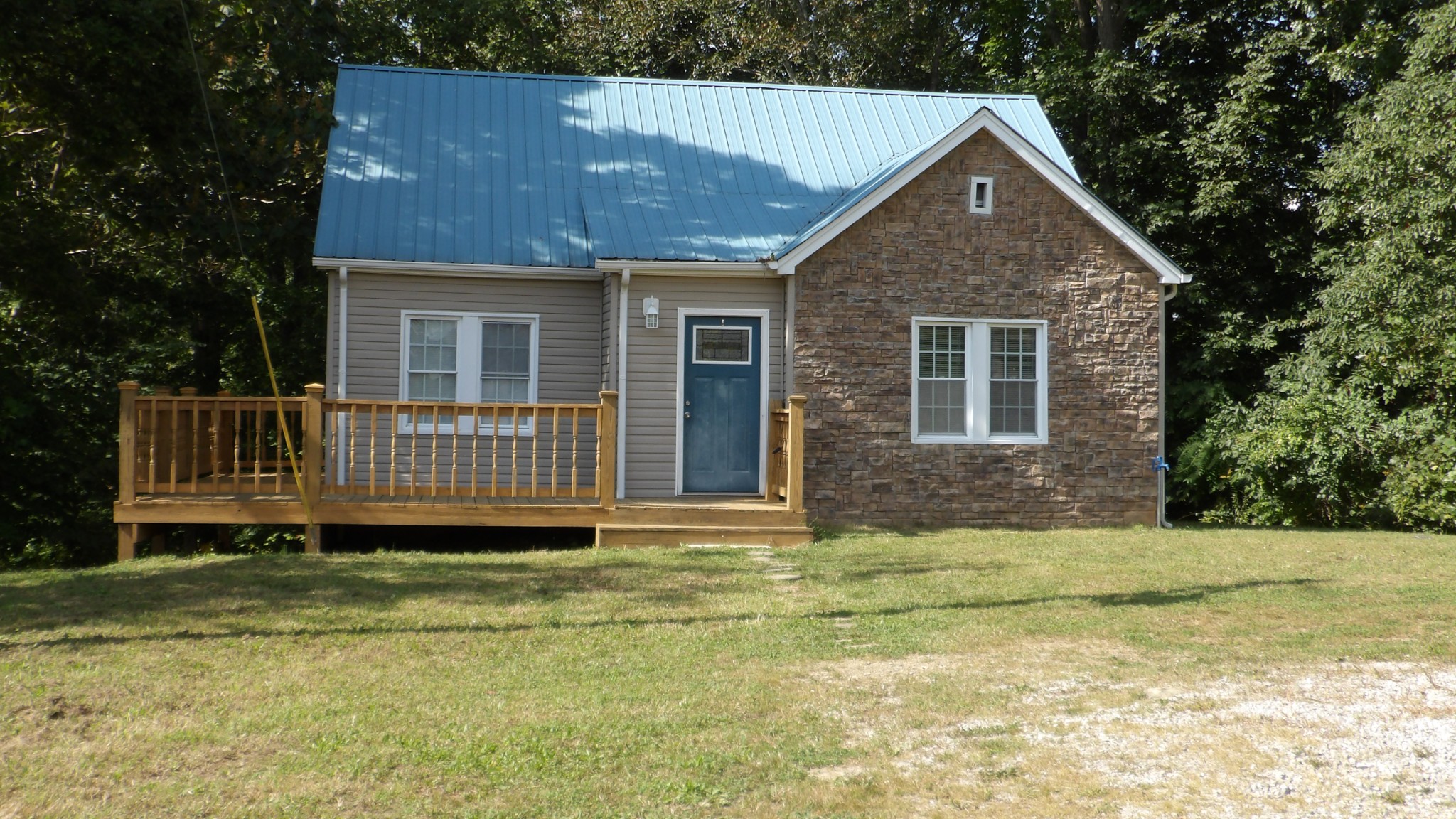 4179 Old Livingston Highway Celina TN 38551