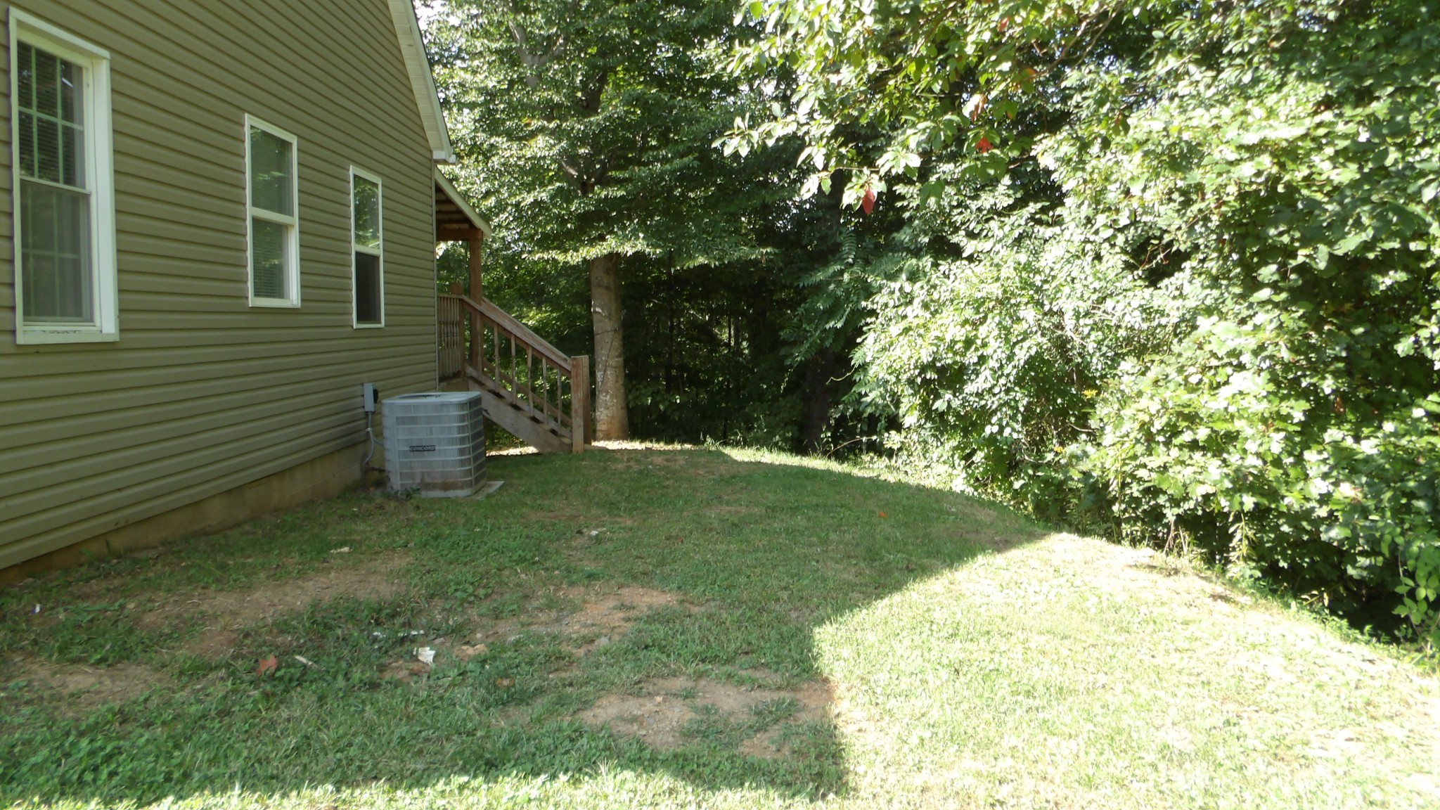 4179 Old Livingston Highway Celina TN 38551