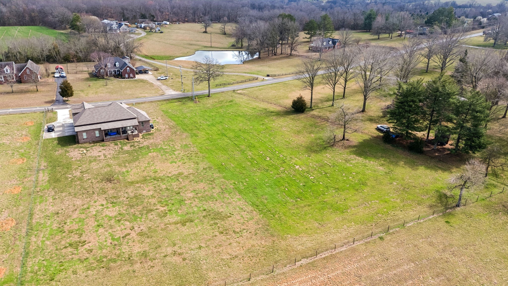 760 N Russell Street Portland TN 37148
