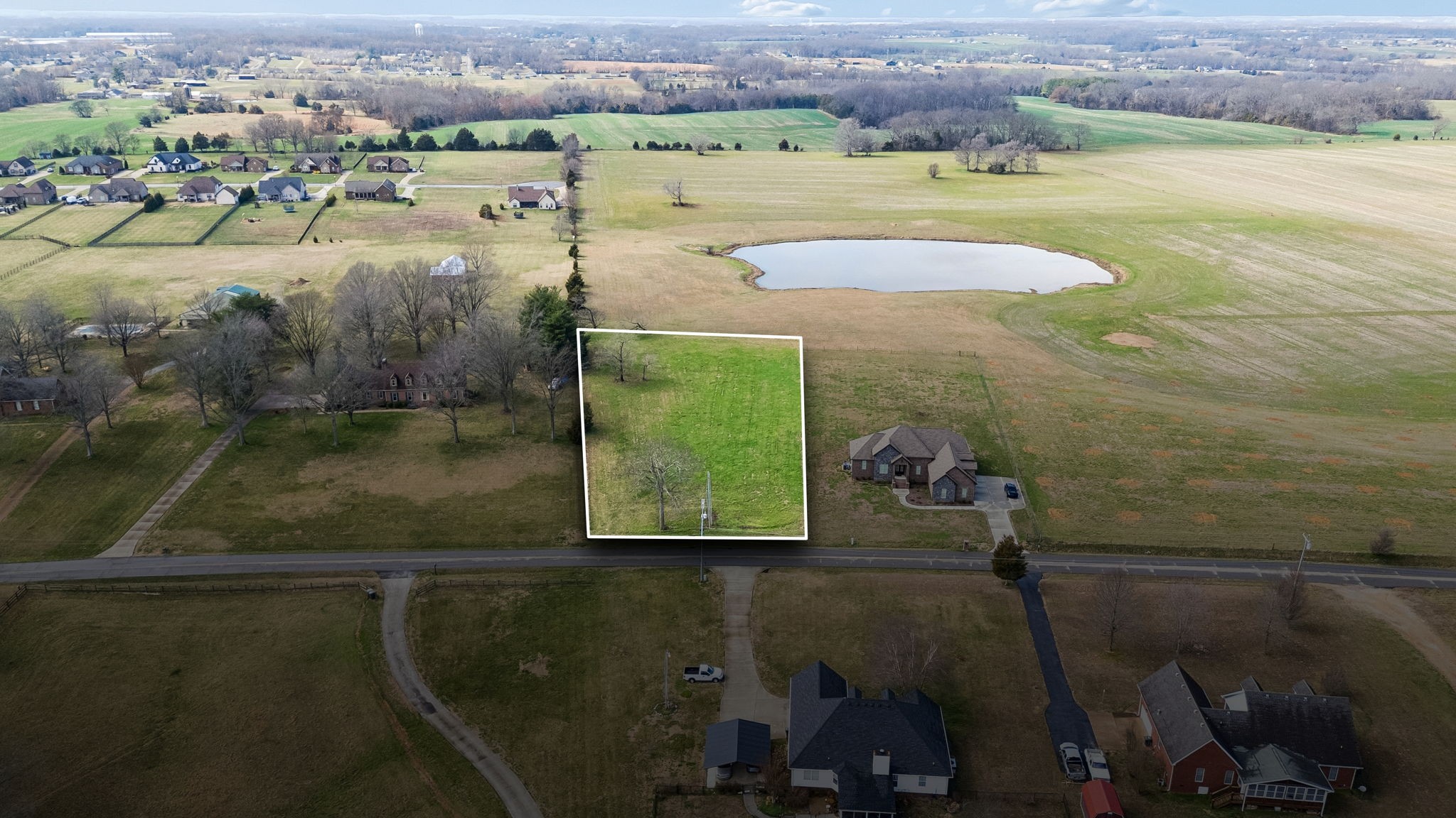 760 N Russell Street Portland TN 37148