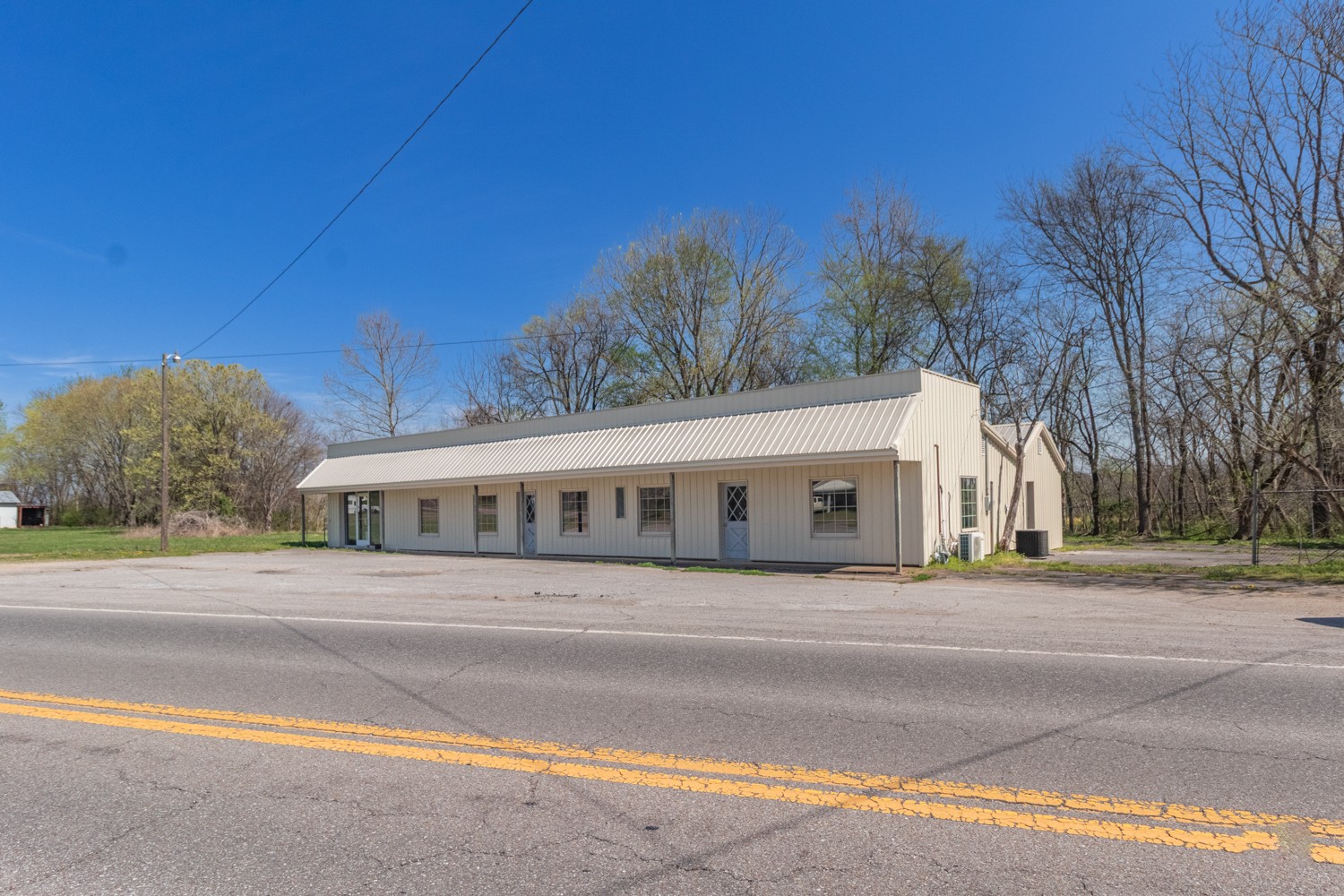 2506 Buffalo Road Lawrenceburg TN 38464