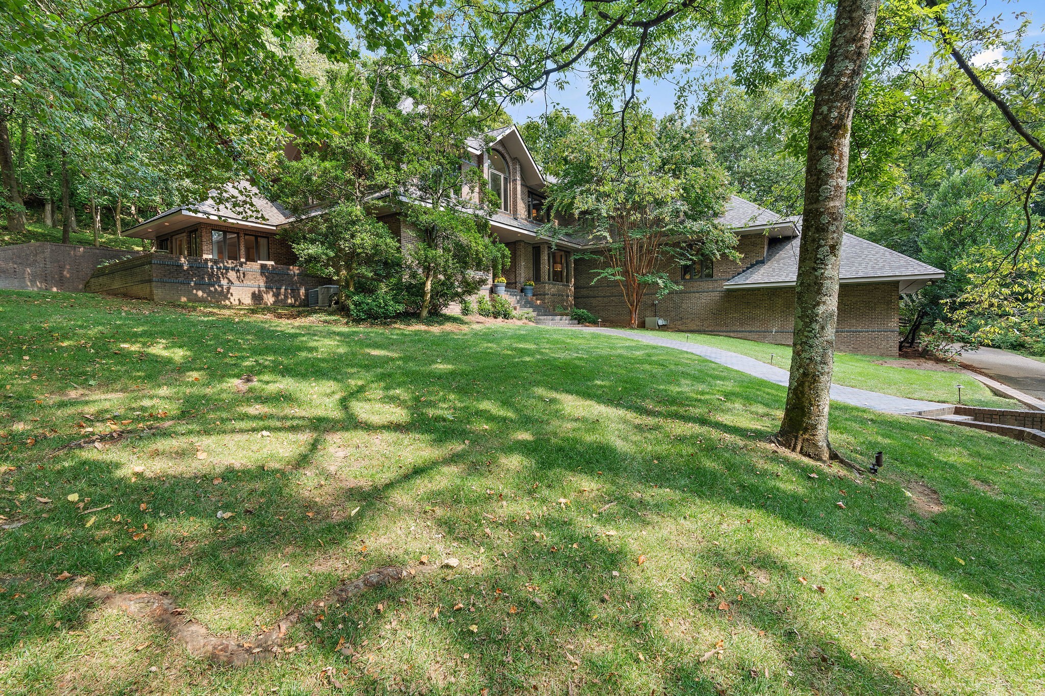 5543 Stanford Drive Nashville TN 37215