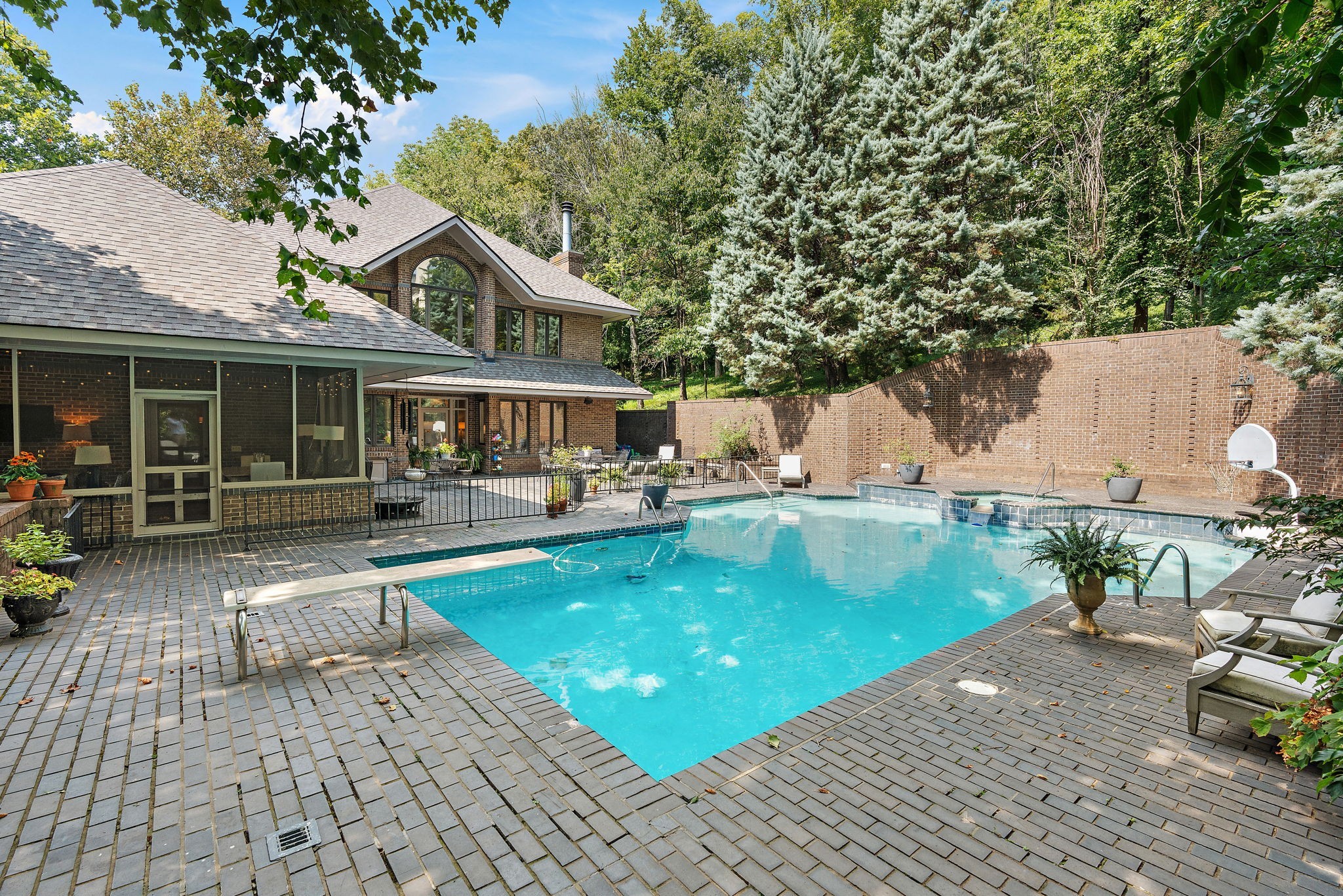5543 Stanford Drive Nashville TN 37215