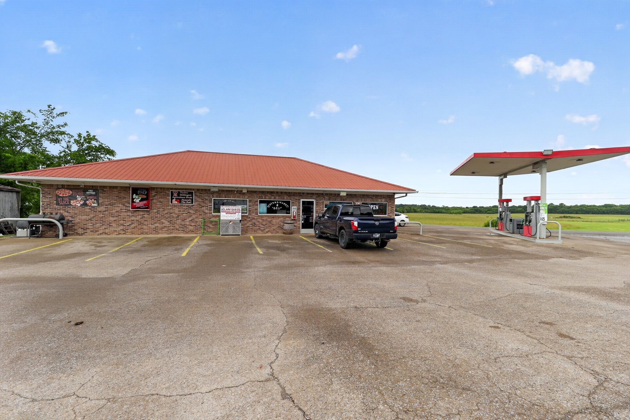 1837 Highway 64, W Shelbyville TN 37160