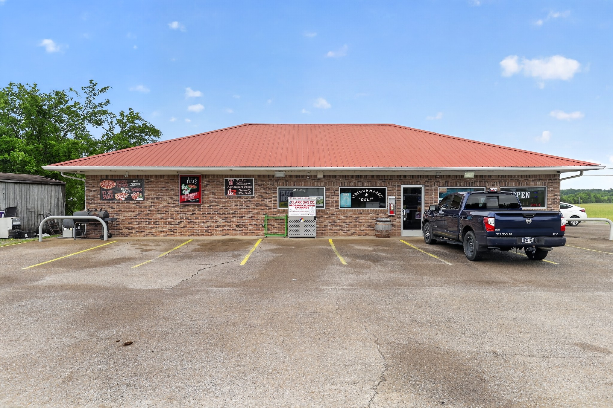 1837 Highway 64, W Shelbyville TN 37160