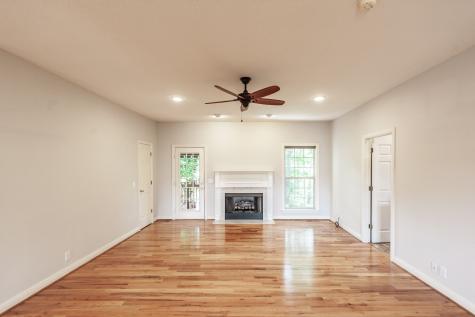6513 N Mount Pleasant Road Greenbrier TN 37073