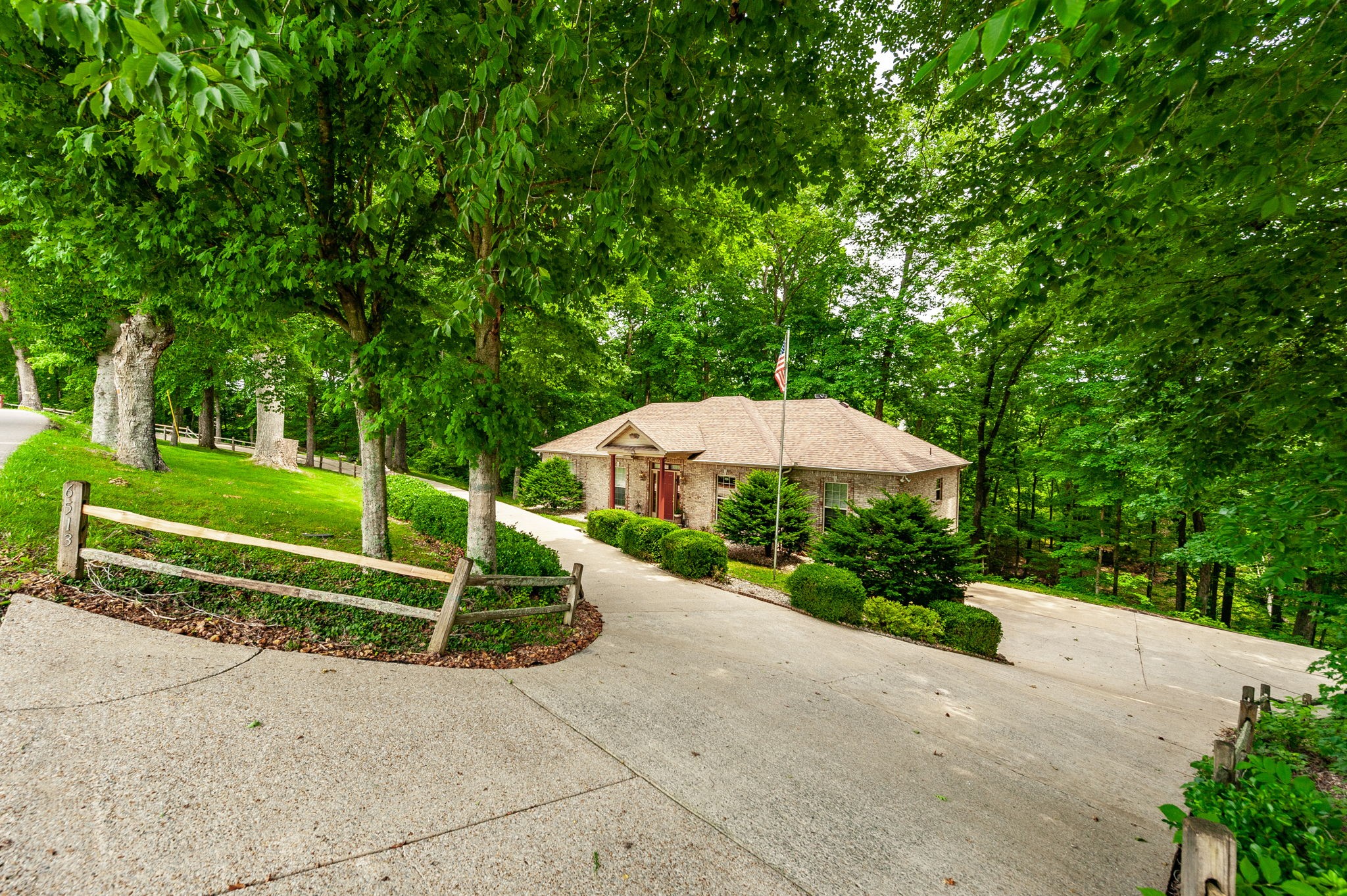 6513 N Mount Pleasant Road Greenbrier TN 37073