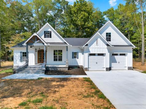 511 Woods Lake Road Decherd TN 37324