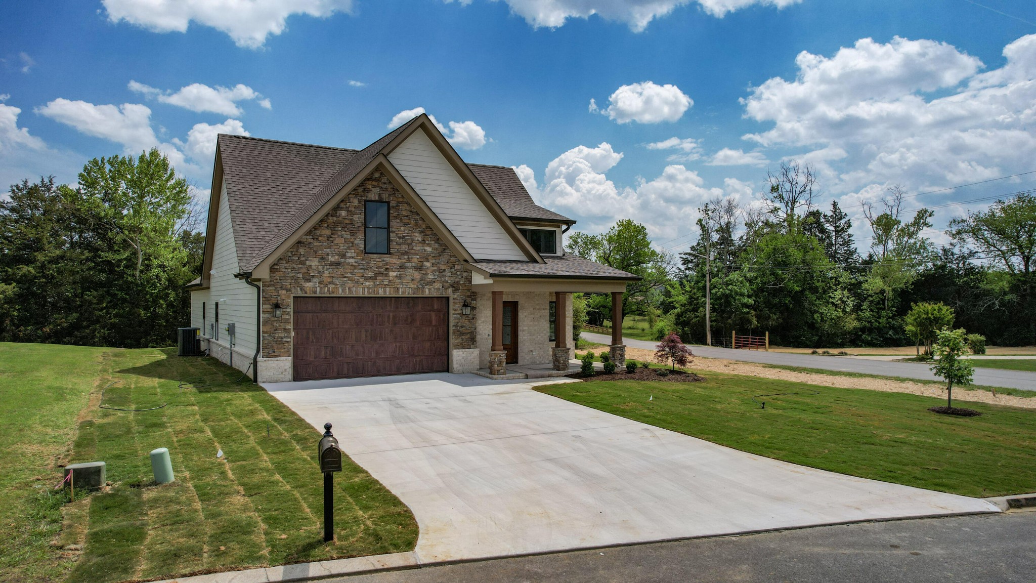 302 Kings Cove Court, NW Cleveland TN 37312