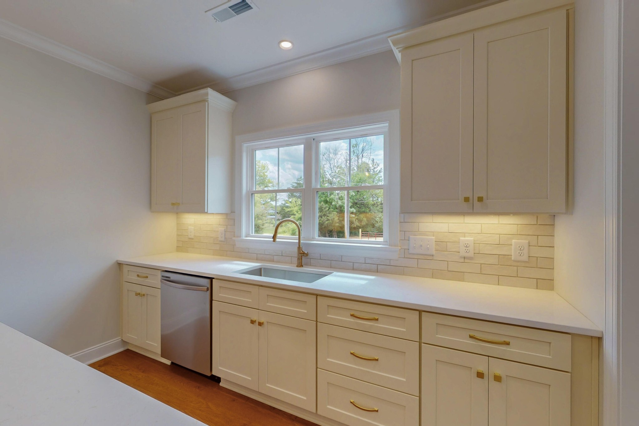 302 Kings Cove Court, NW Cleveland TN 37312