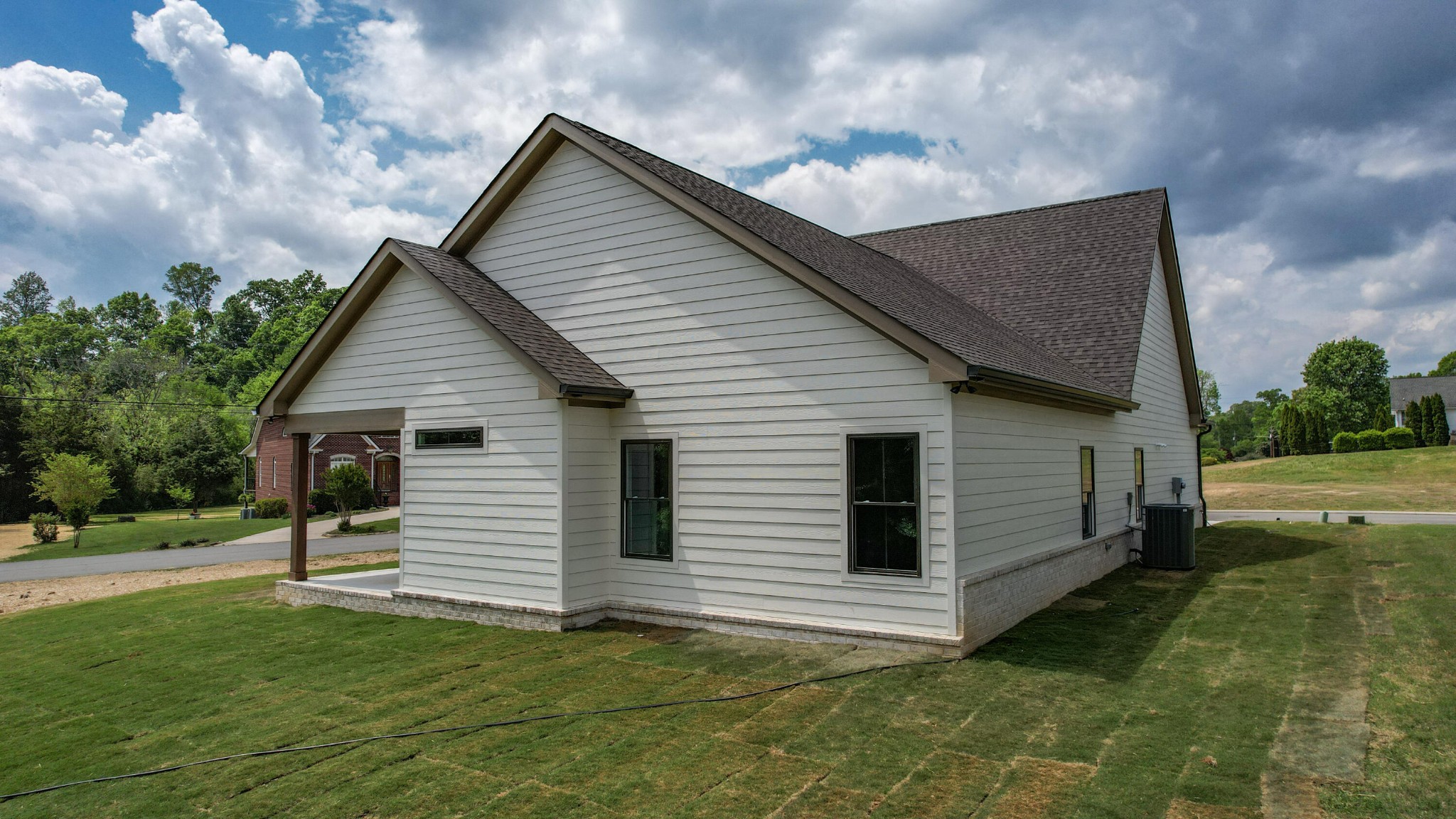 302 Kings Cove Court, NW Cleveland TN 37312