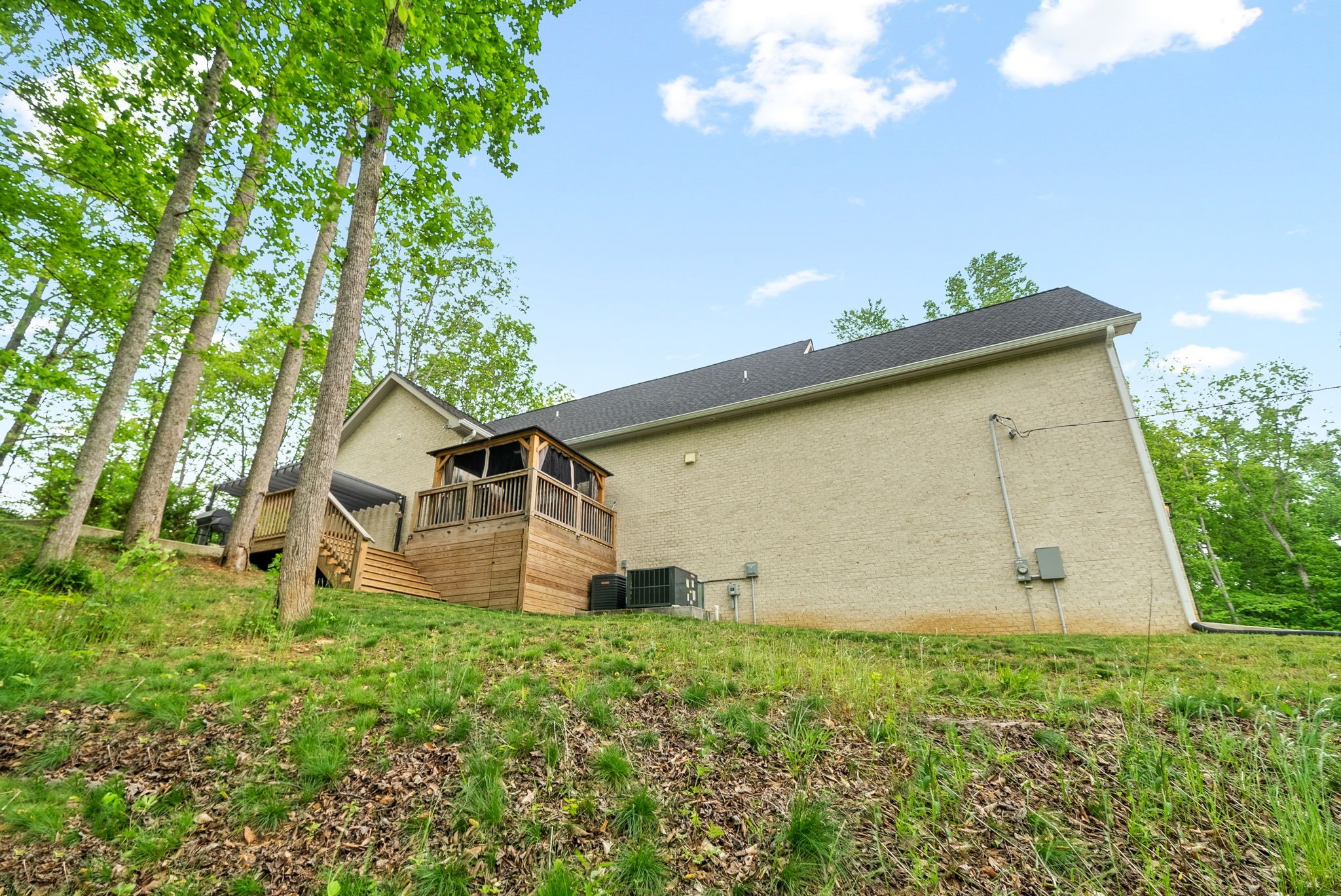 514 Doy Road, E White Bluff TN 37187