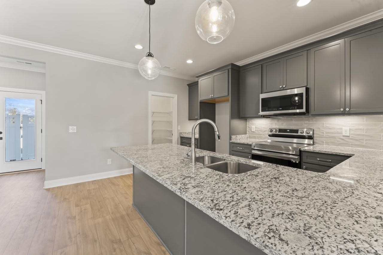 2124 Gracie Bug Loop Murfreesboro TN 37128