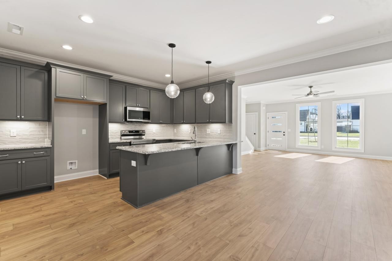 2124 Gracie Bug Loop Murfreesboro TN 37128